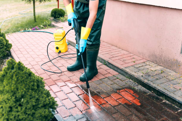 Best Pool Deck Cleaning  in Lancaster, WI